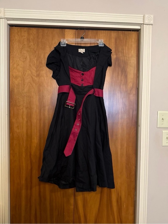 Lindy Bop Dresses & Skirts - Lindy-Bop Vintage-Inspired Black Dress with Burgundy Accents